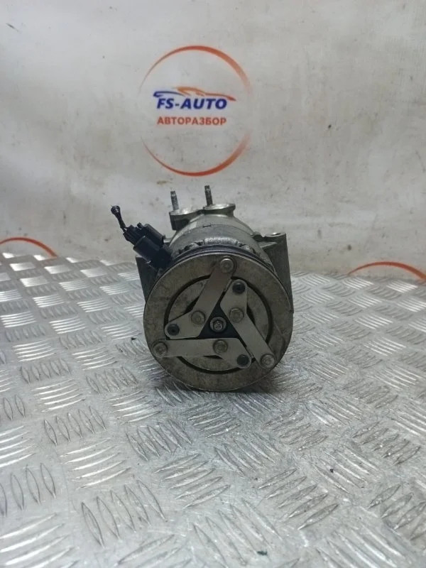 Компрессор кондиционера Volvo S60 2013 31369800 1.6 B4164T