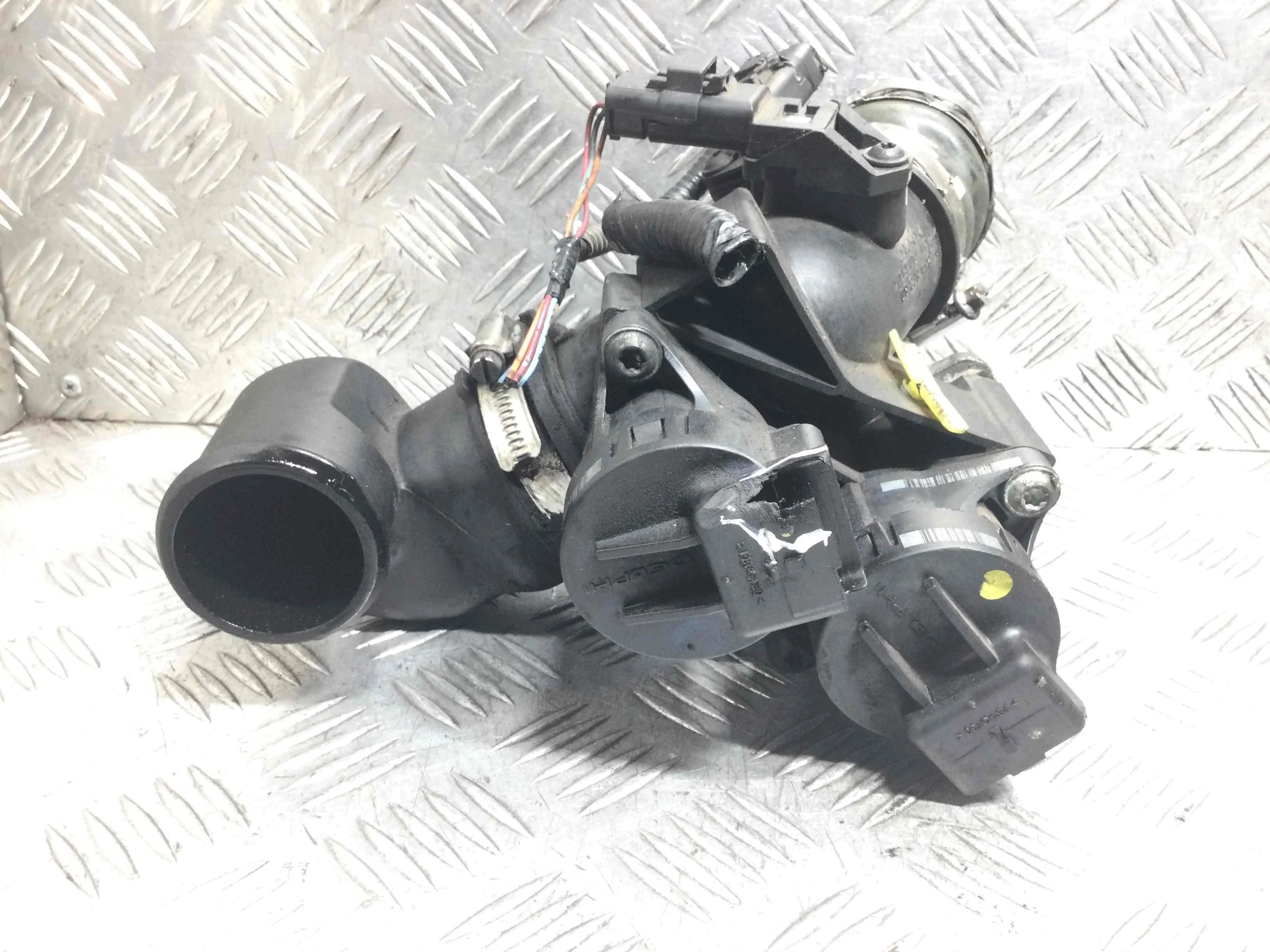 Заслонка дроссельная Mazda 3 3 II (BL) 2008 - 2013 дизель 1.6 TDCi Механика Х/б