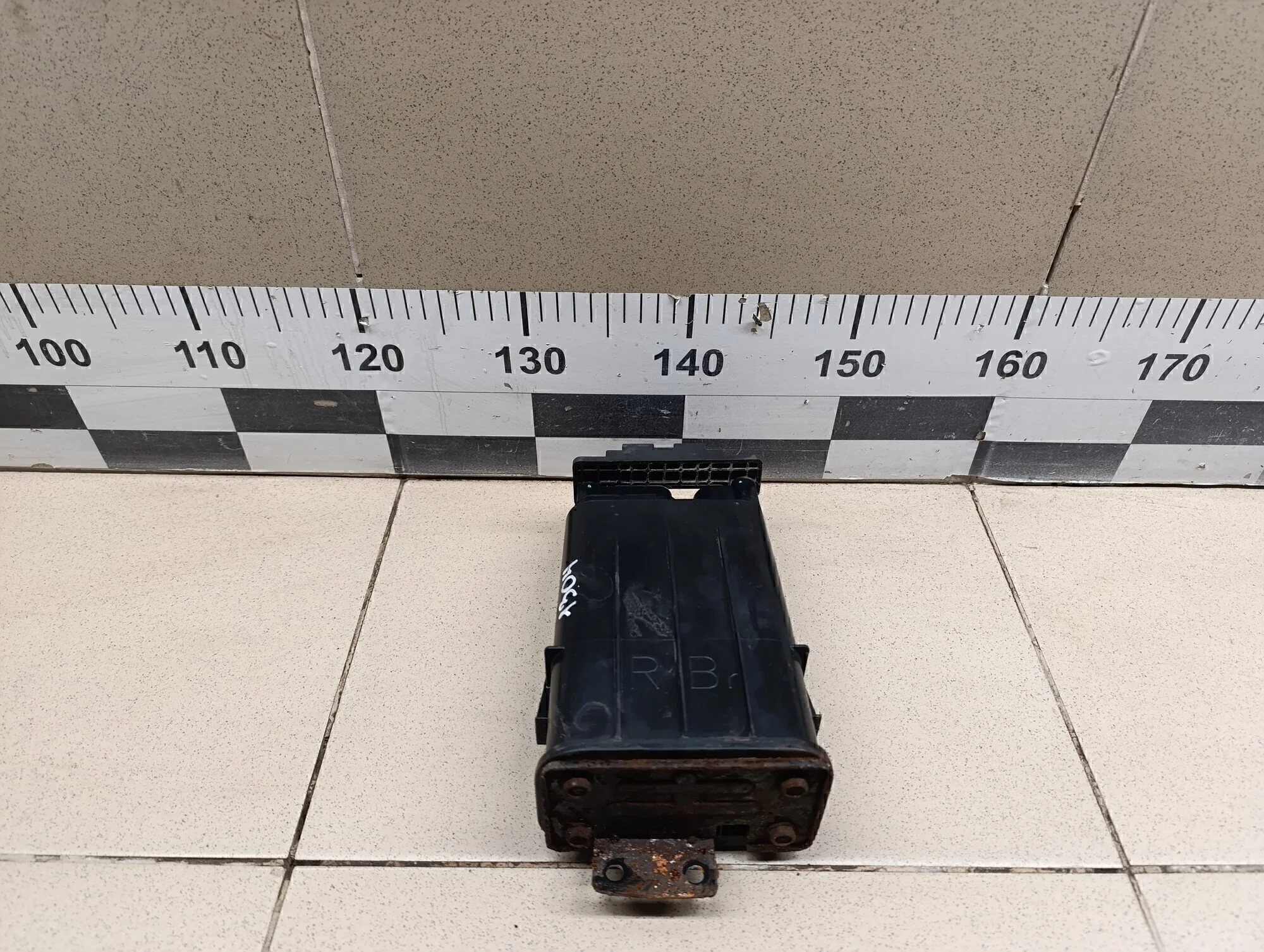 Абсорбер (фильтр угольный)  Solaris 2010-2017