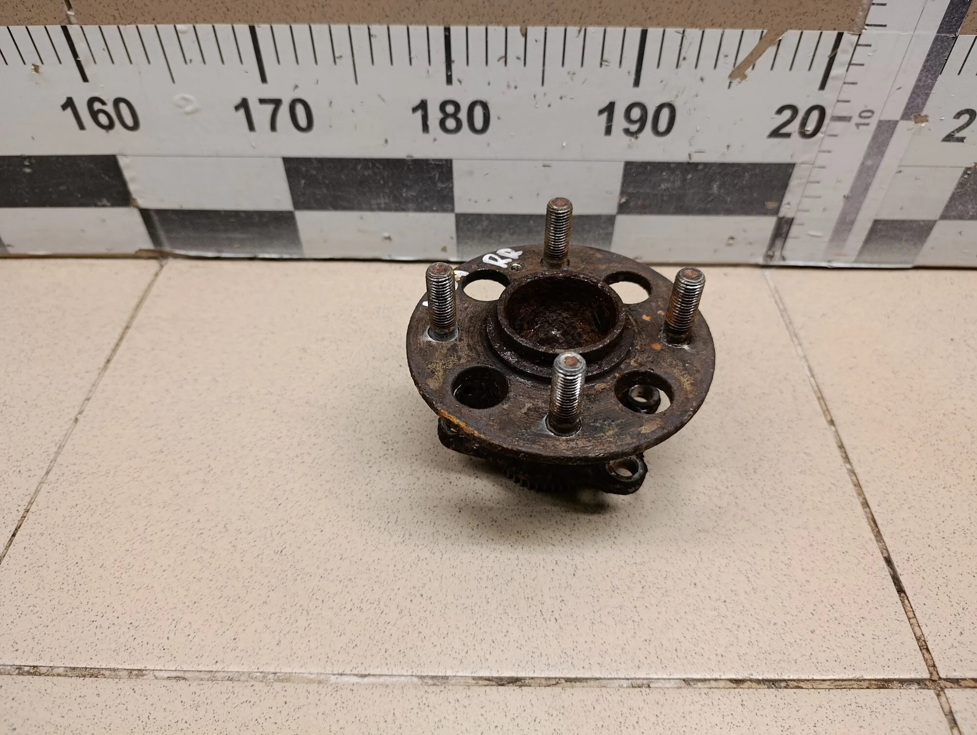 Ступица задняя Solaris 2010-2017