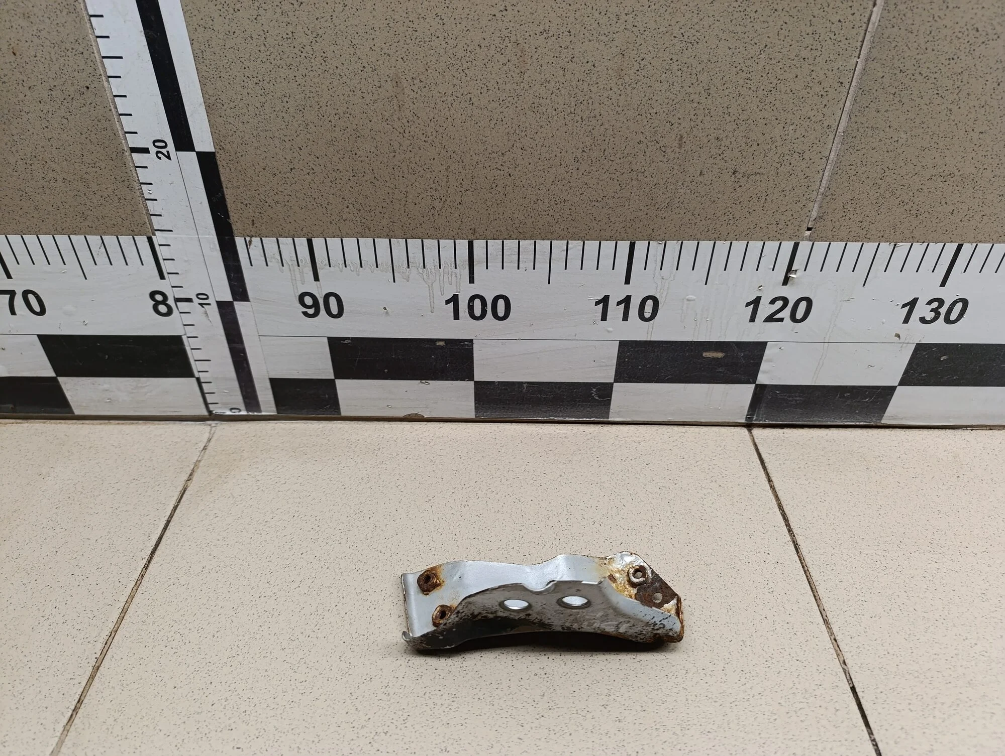 Кронштейн крепления крыла Solaris 2010-2017