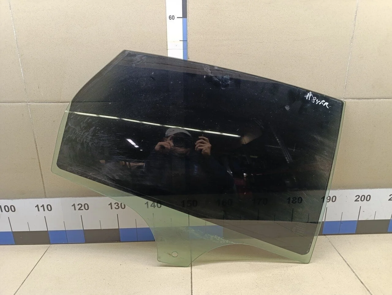 Стекло двери задней правой Focus III 2011>