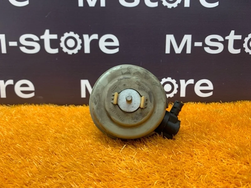 Подушка двигателя Audi A4 2005 8E0199379AC B7/8E BGB, левая