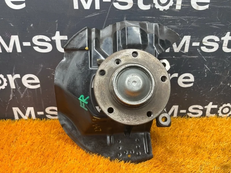 Ступица Bmw 3-Series 2002 31211096430 E46 M54B22 (226S1), передняя правая