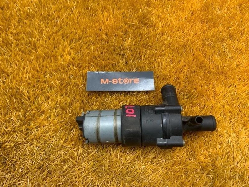 Помпа дополнительная Mercedes-Benz C-Class 2001 A2038350164 W203 111.955