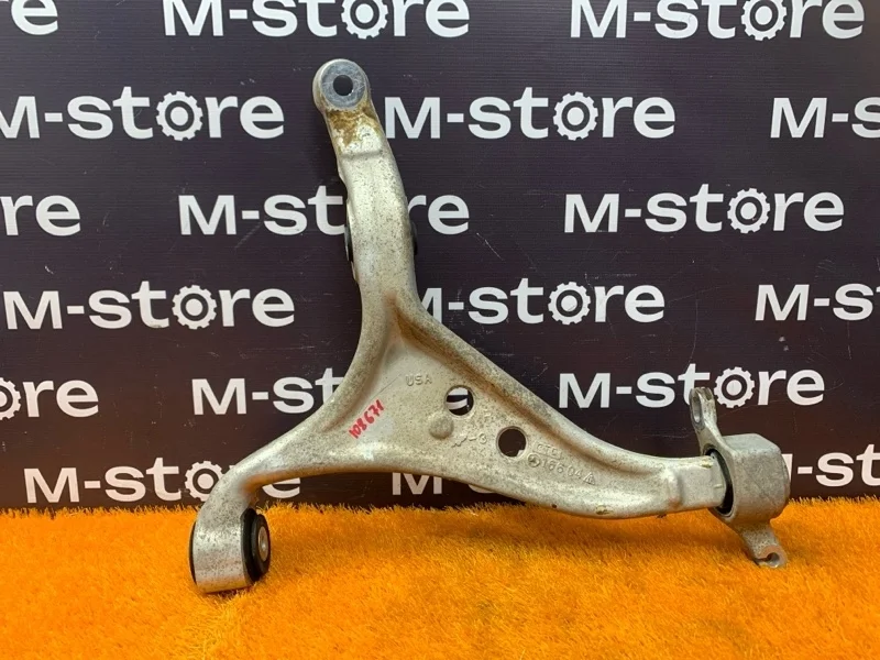 Рычаг подвески нижний Mercedes-Benz M-Class 2012 A1663300207 W166 276.955, передний правый