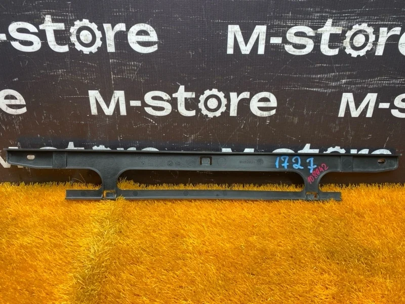 Кронштейн интеркулера Bmw X3 2013 17117593852 F25 N55B30A