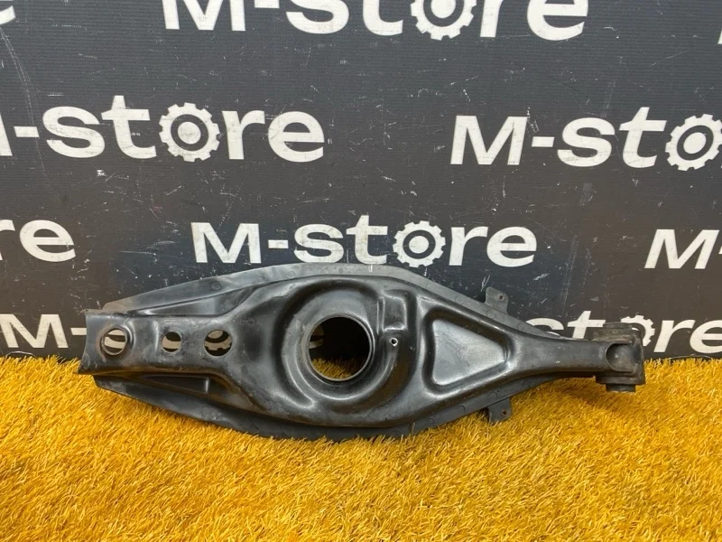 Рычаг подвески нижний Mercedes-Benz C-Class 2001 A2023500206 W203 111.955, задний правый