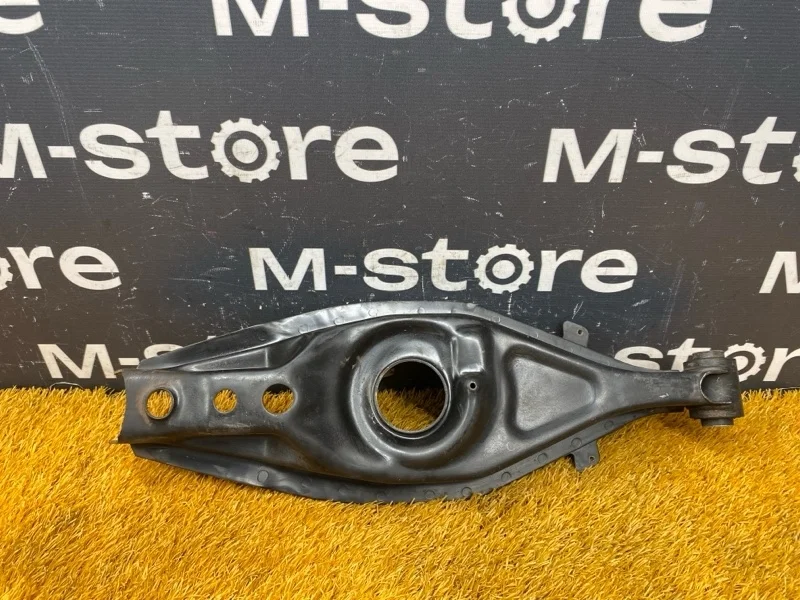 Рычаг подвески нижний Mercedes-Benz C-Class 2001 A2023500206 W203 111.955, задний левый
