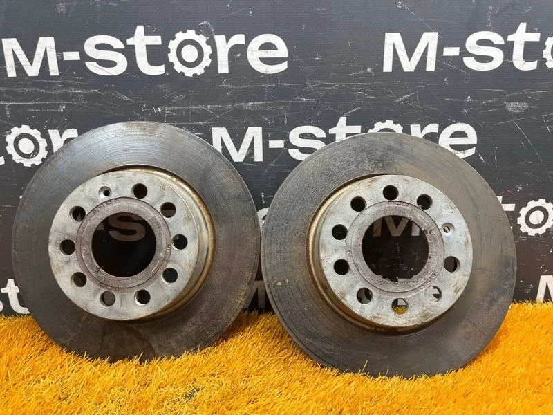 Диск тормозной Audi A3 2014 1K0615601AA 8V CXS, задний