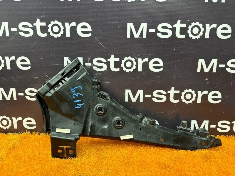 Крепление бампера Audi Q7 2012 4L0807284B 4LB CJT, переднее правое