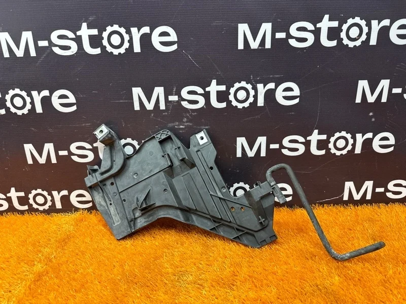 Кронштейн фары Audi A4 2011 8K0941454 B8/8K CDNB, правый