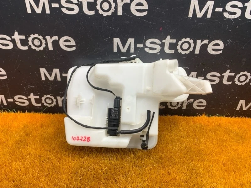 Бачок омывателя Bmw 5-Series 2006 61667034967 E60 N52B25A