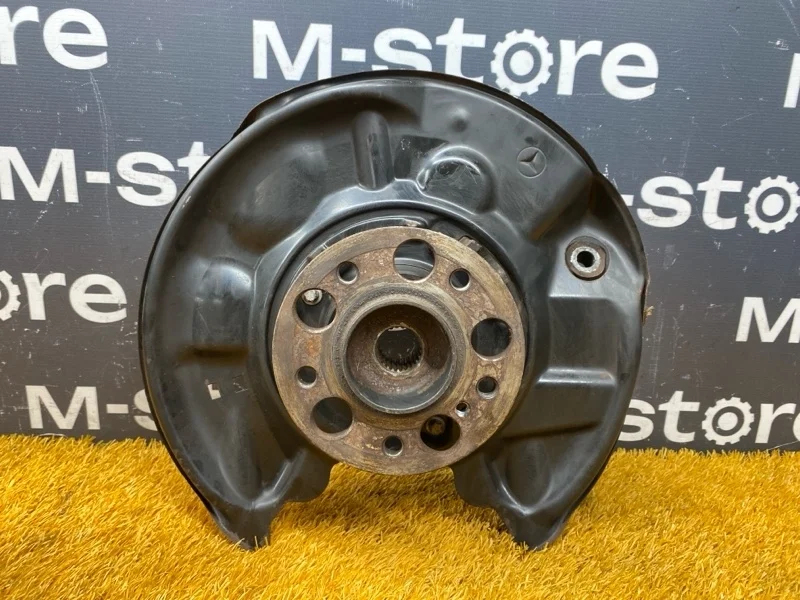 Ступица Mercedes-Benz C-Class 2001 A2033504008 W203 111.955, задняя правая