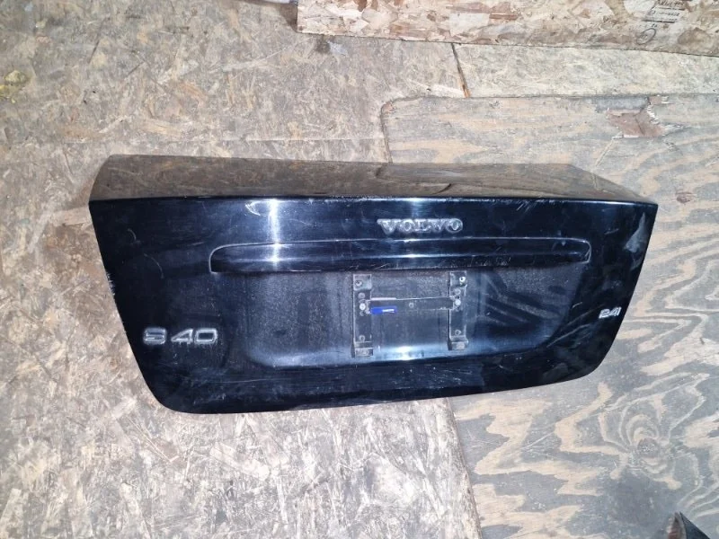 Крышка багажника Volvo s40 2008 MS