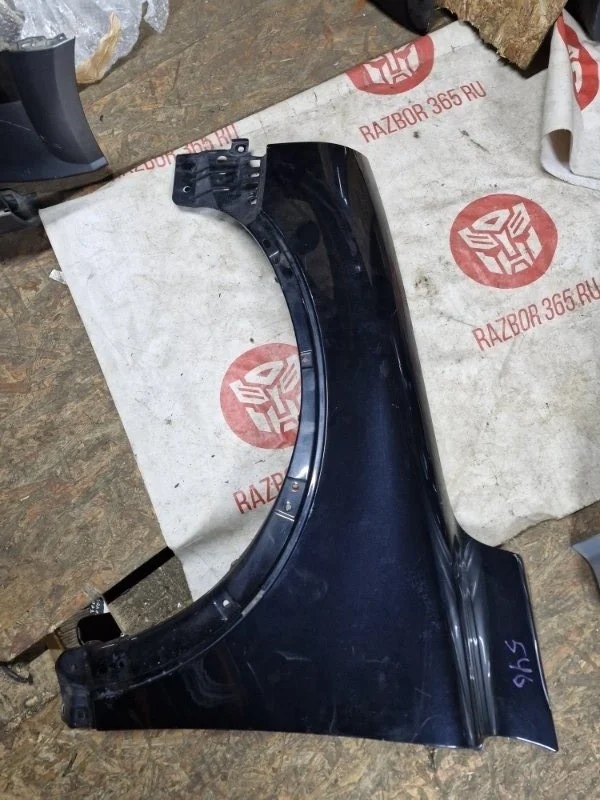 Крыло Volvo xc90 2006