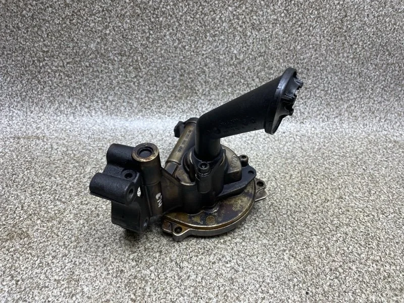 Насос масляный Skoda Yeti 2010 03F115105D 1.2 CBZB MT