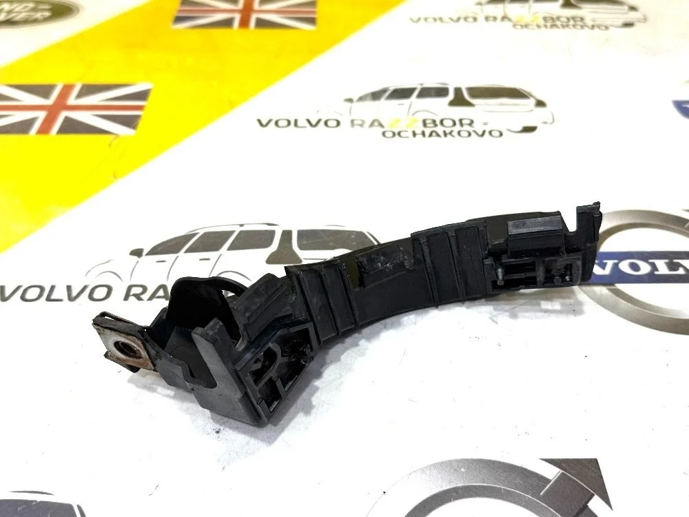 Кронштейн переднего бампера левый LR Freelander 2 Freelander II (2006—2010) 224DT 2010