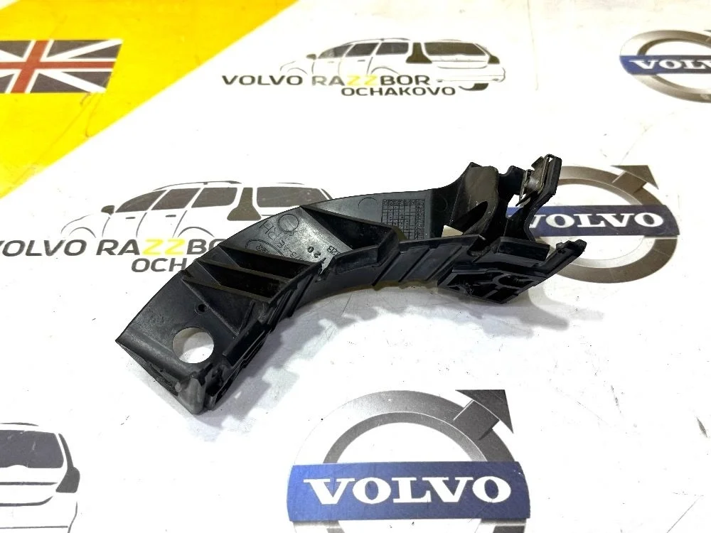 Кронштейн переднего бампера правый LR Freelander 2 Freelander II (2006—2010) 224DT 2009