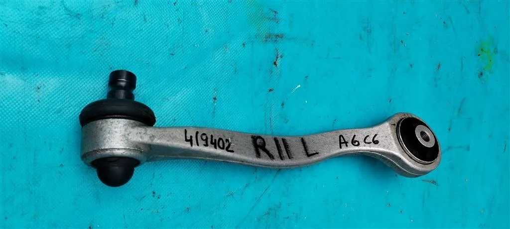 Рычаг передний верхний левый задний Audi A6  C6,4