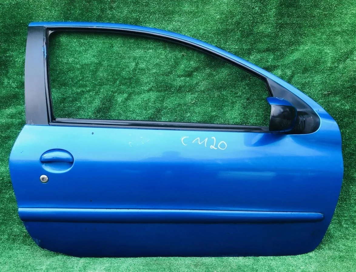 Дверь передняя правая