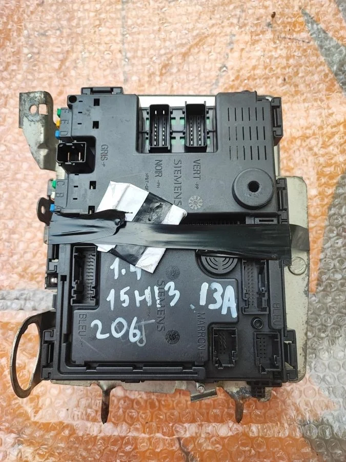 Блок управления двигателем