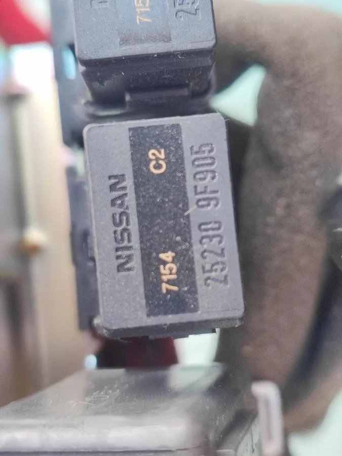 Реле втягивающее стартера