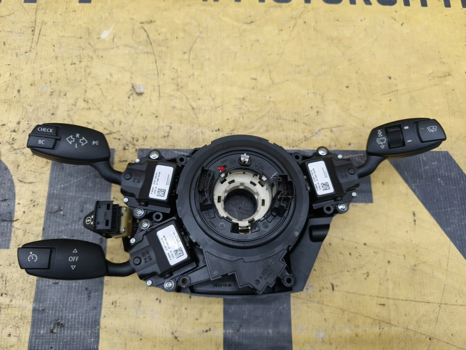 Переключатель подрулевой BMW 630i 2008 E63