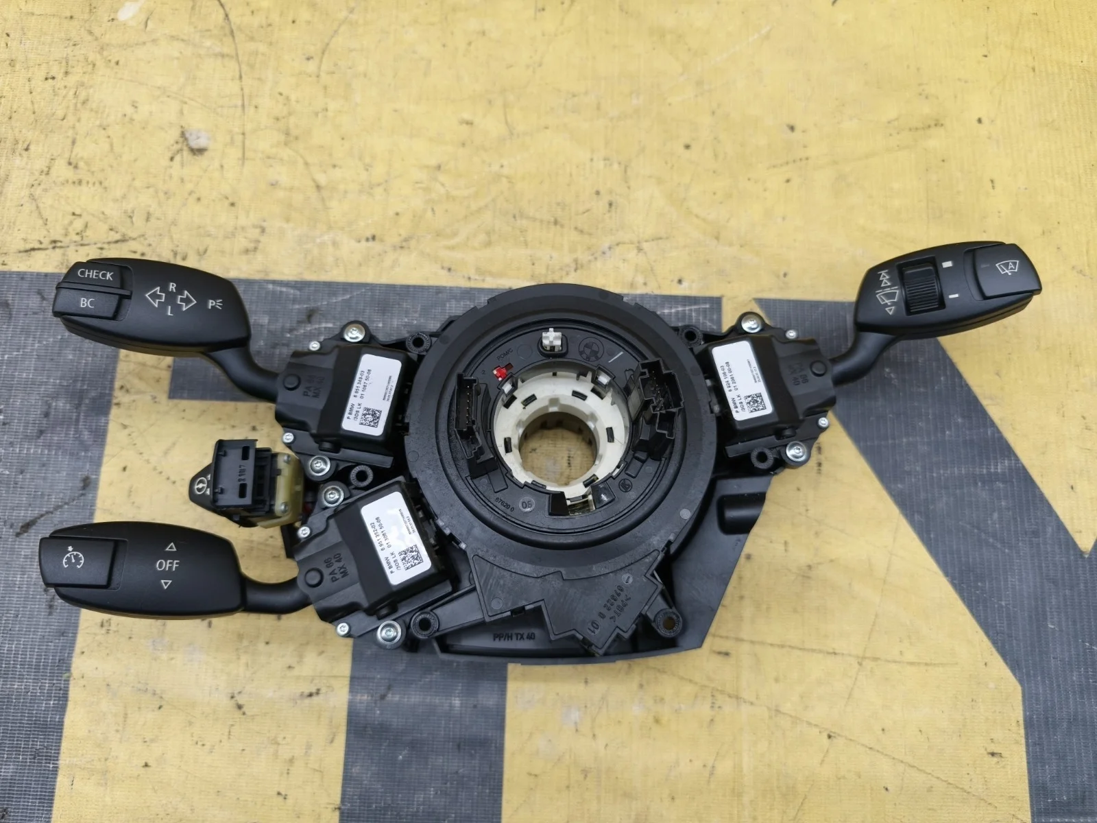 Переключатель подрулевой BMW 525i 2007 E60