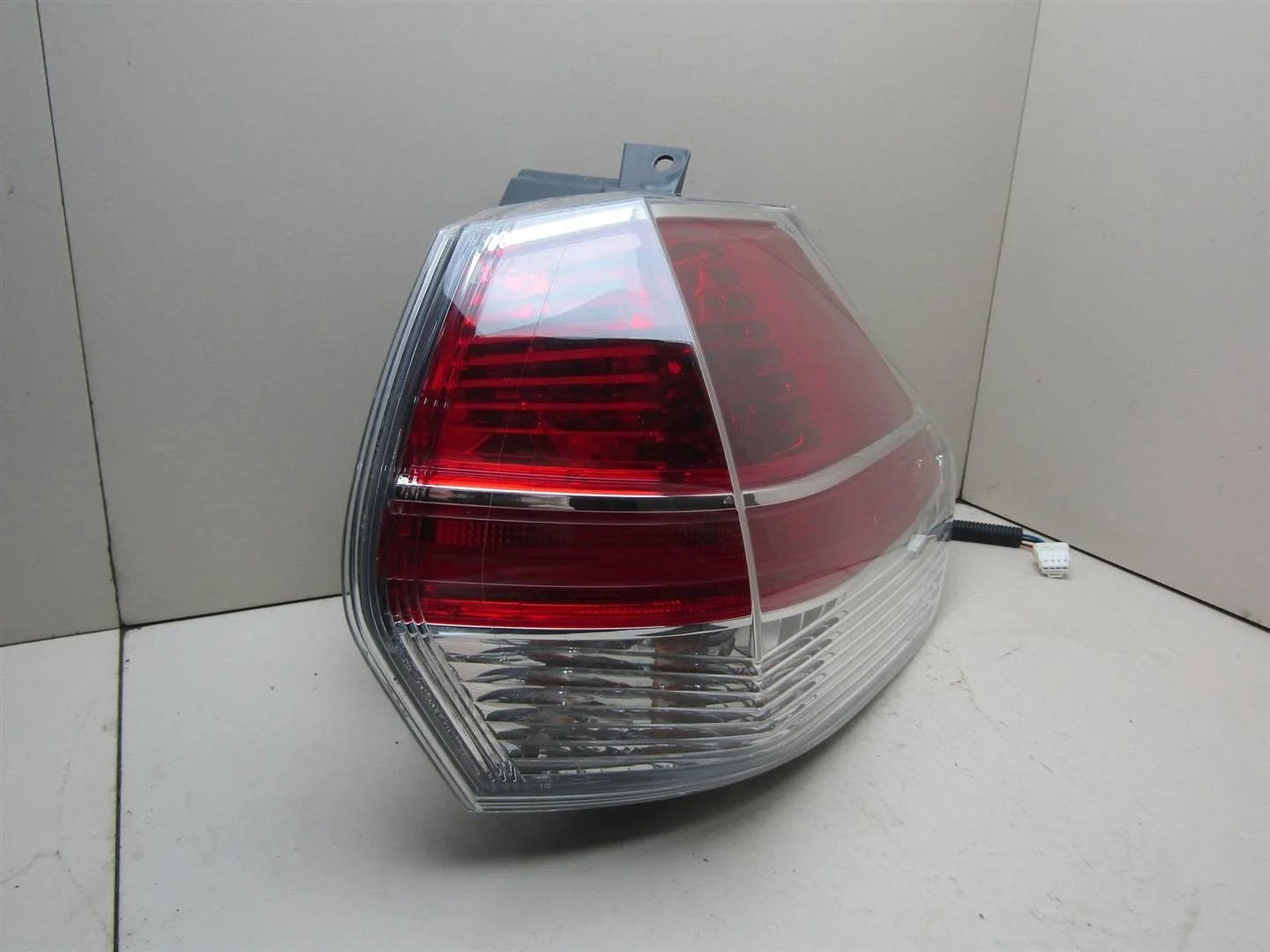 Фонарь задний правый Nissan X-Trail (T32) 2014-2023  [265504CA0A]  2.5 16v QR25DE  в Вологде