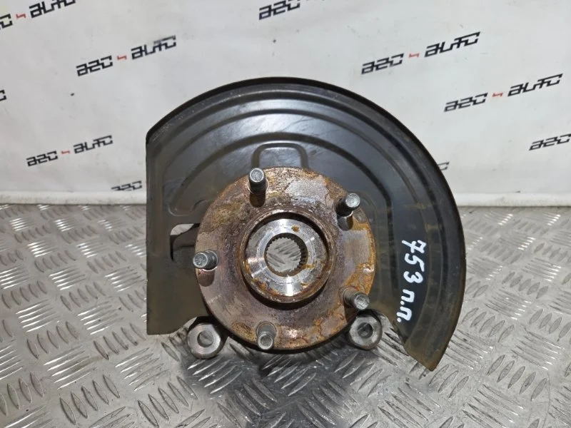 Кулак поворотный Nissan Juke 2011 400141KA1A 1.6, передний правый