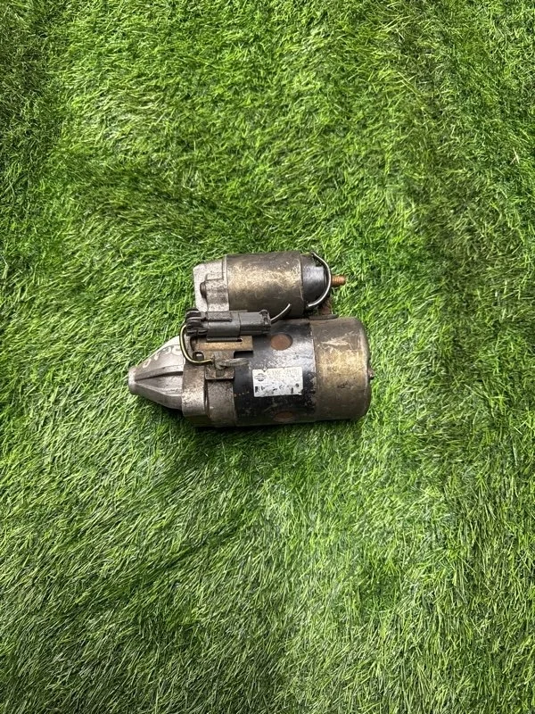 Стартер Nissan Primera 2330073Y10 P12 QG18DE 1.8