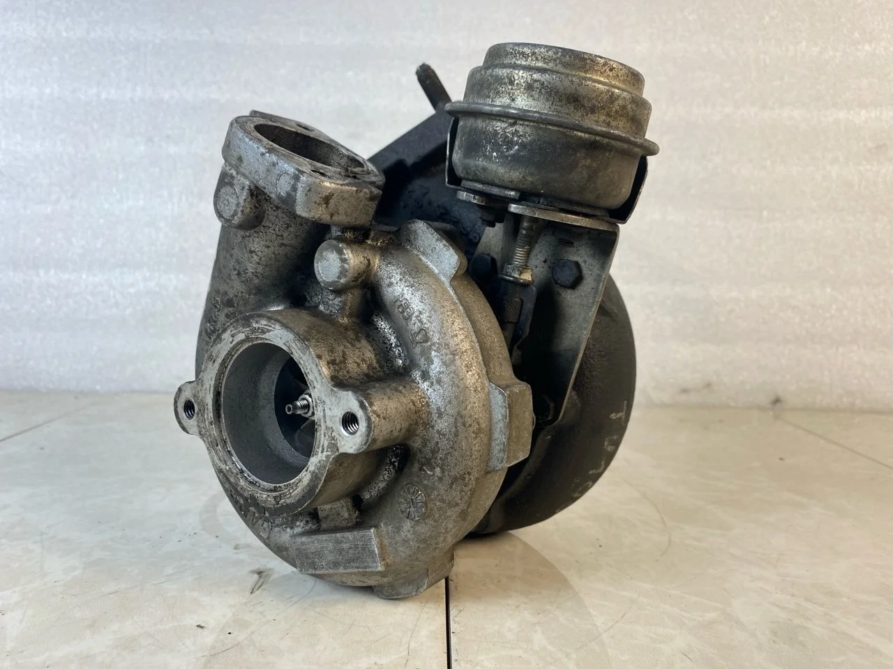 Турбина Nissan Navara D40 2005-2010 14411EB300 2.5 YD25