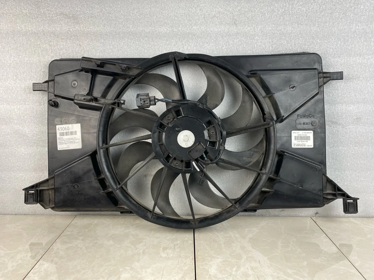 Диффузор Ford Focus 3 2011-2019 CV618C607BA 2.0 XQDA