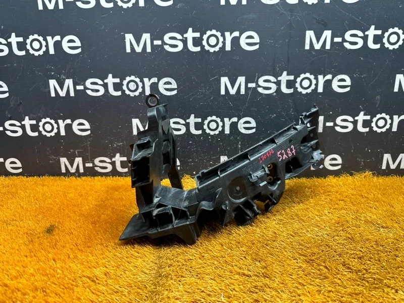 Кронштейн фары Audi Q5 2010 8R0805607 8R CAL, левый