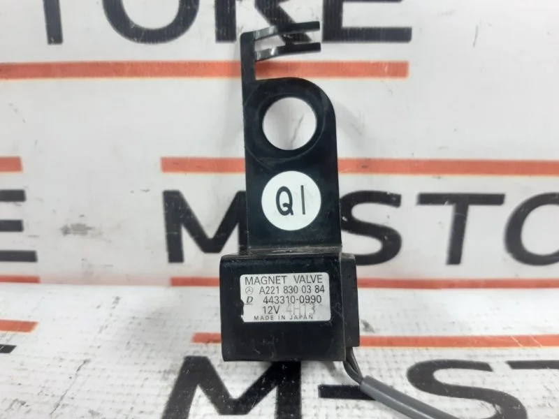 Клапан кондиционера Mercedes-Benz S-Class 2006 A2218300384 W221 273.961