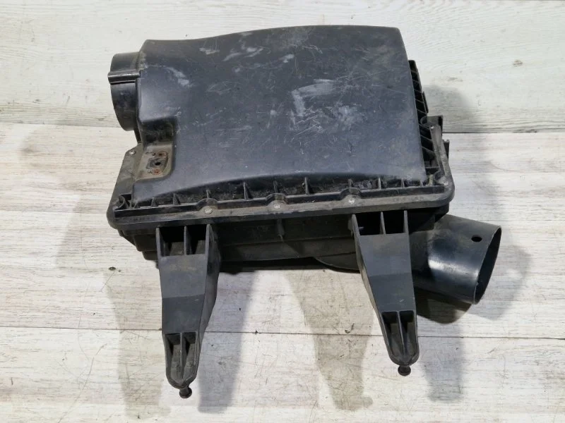 Корпус воздушного фильтра Mercedes-Benz Sprinter W906