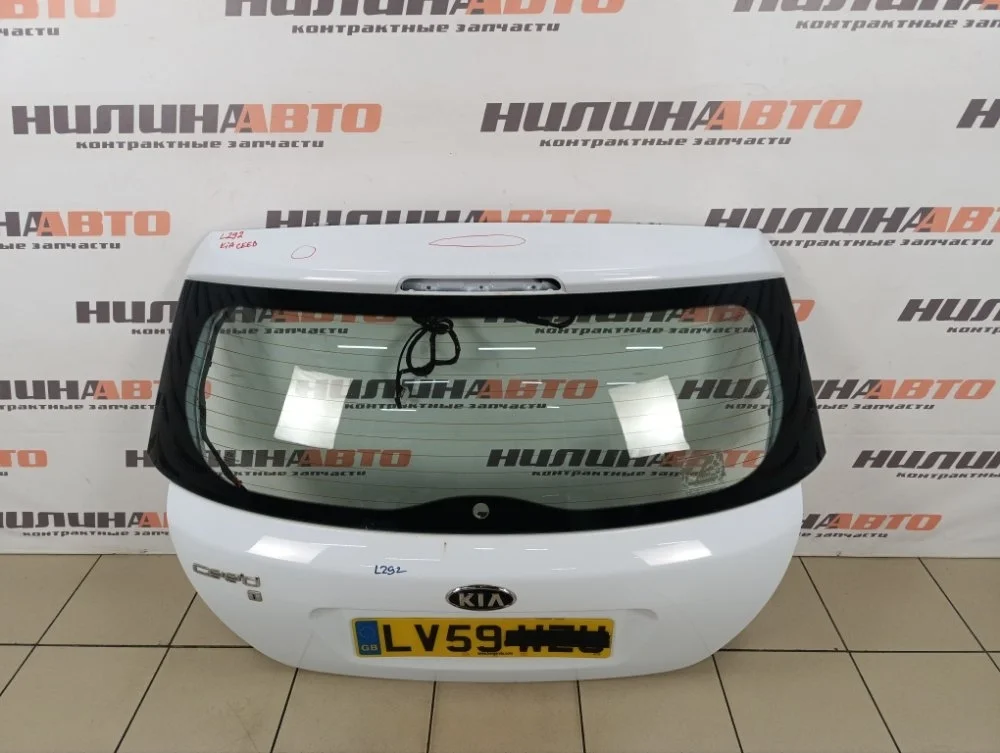 Крышка багажника Kia Ceed