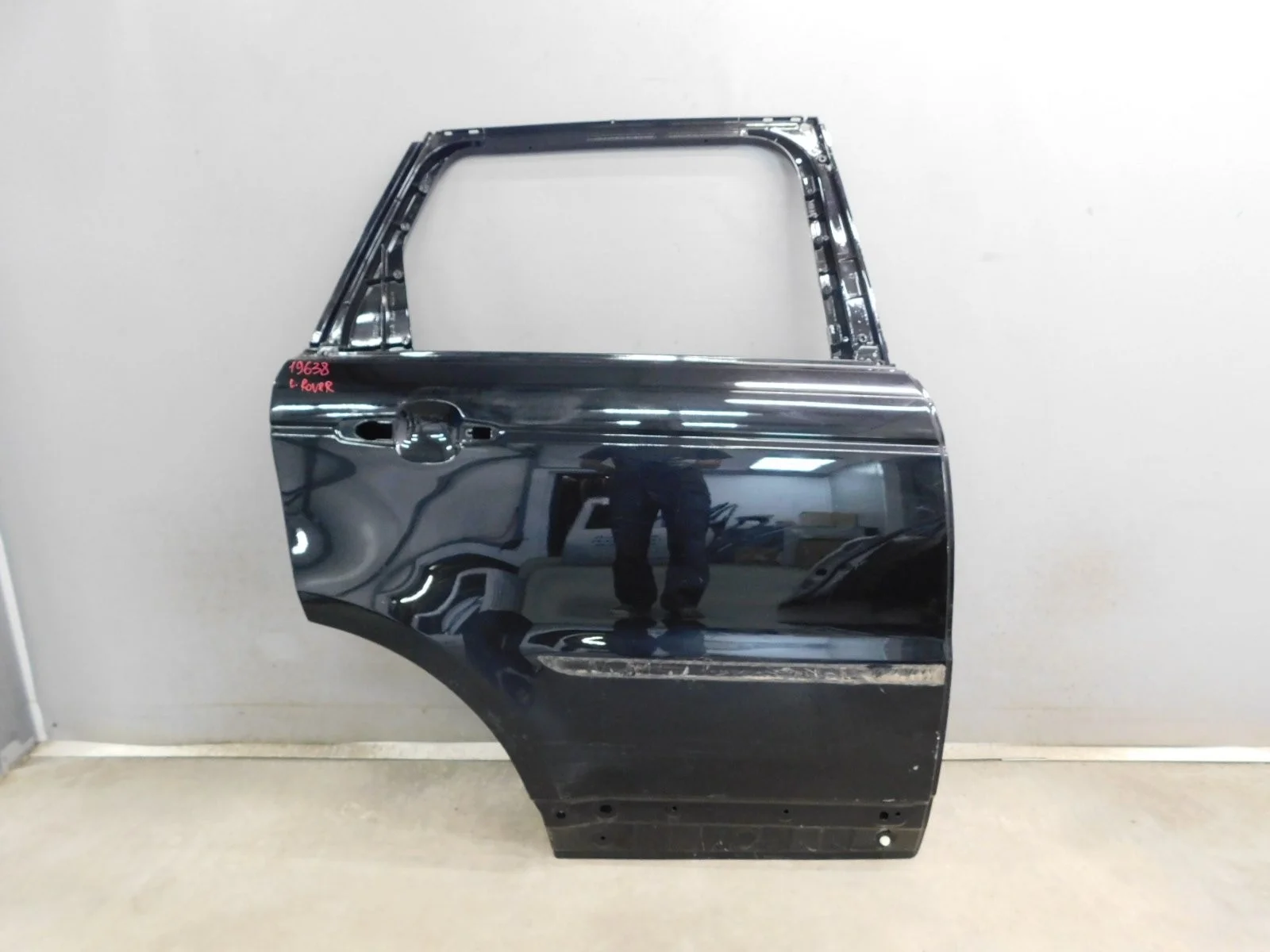 Дверь задняя правая Land Rover Range Rover Sport