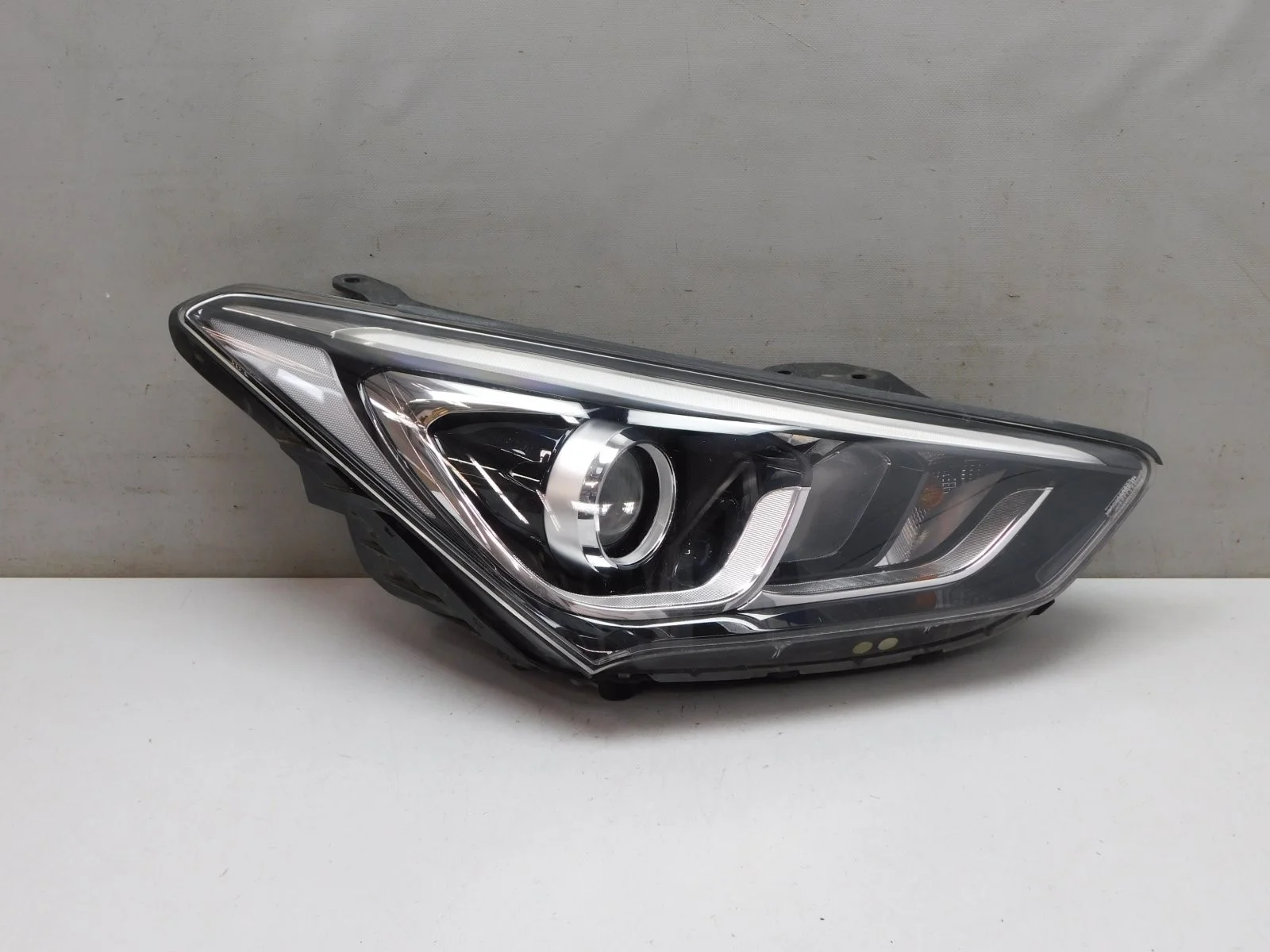 Фара правая Hyundai Grand Santa Fe/Santa Fe
