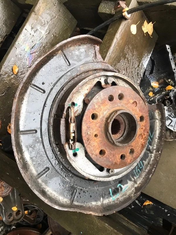 Кулак поворотный Mercedes M-Class W164, задний