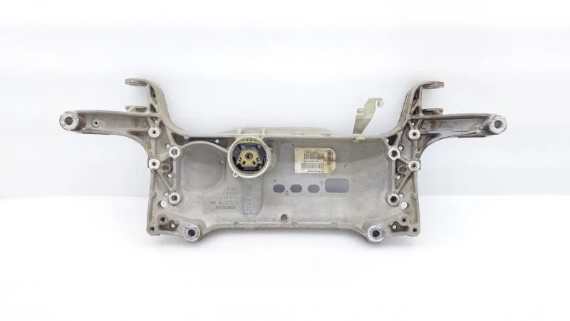 Подрамник Volkswagen Tiguan 2010 5N1