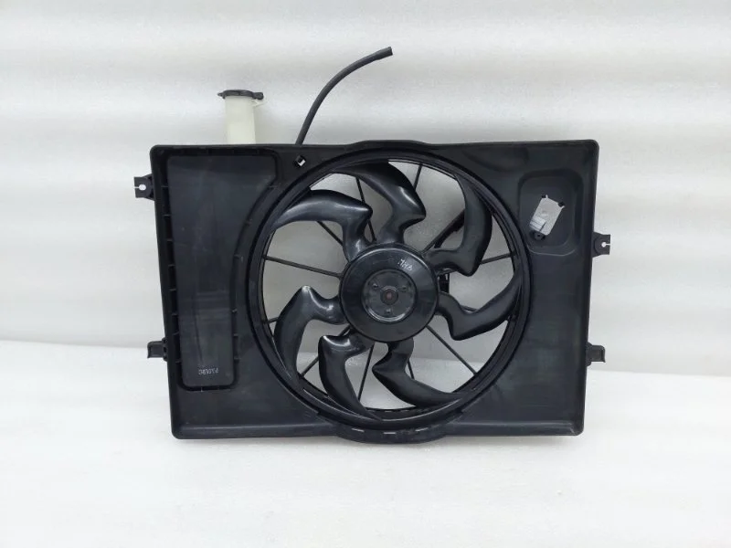 Вентилятор радиатора Kia Ceed 2020 CD