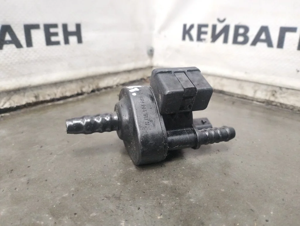 Клапан вентиляции топливного бака Volkswagen Passat CC 2008 B6