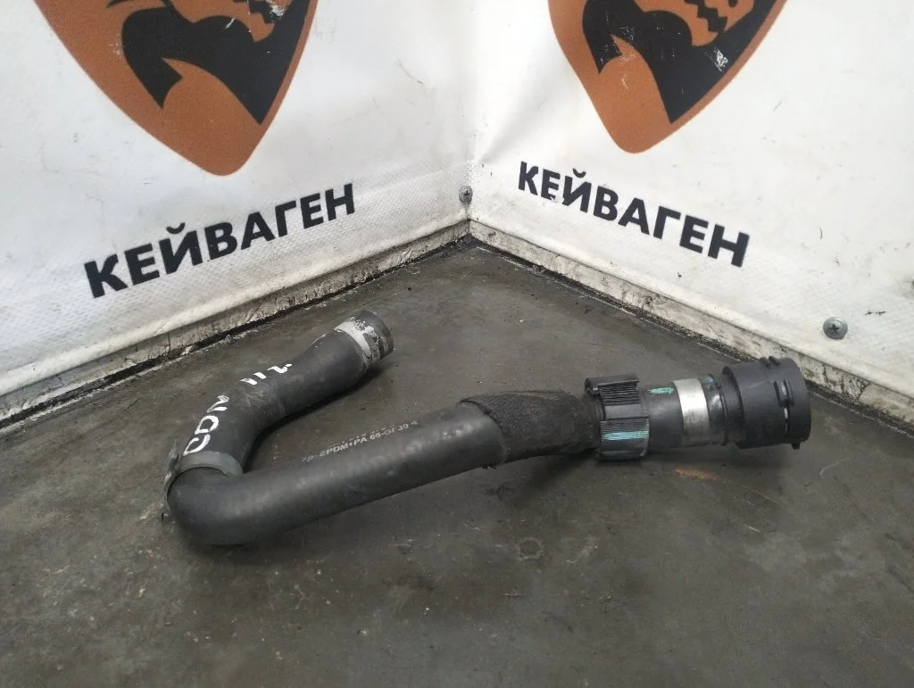 Патрубок системы охлаждения Audi A4 2011 B8