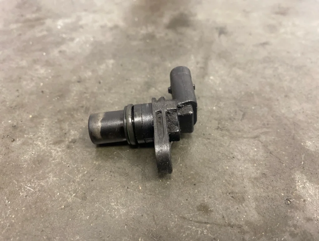 Датчик положения коленвала Volkswagen Tiguan 2009 5N