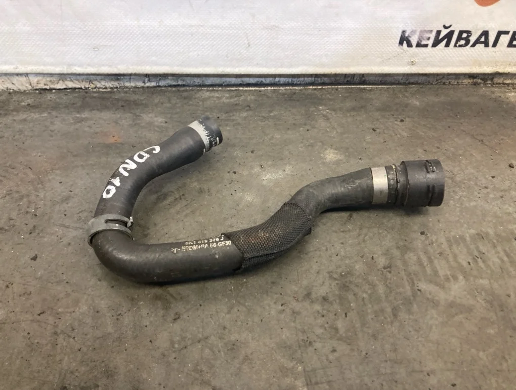 Патрубок системы охлаждения Audi A4 2010 B8