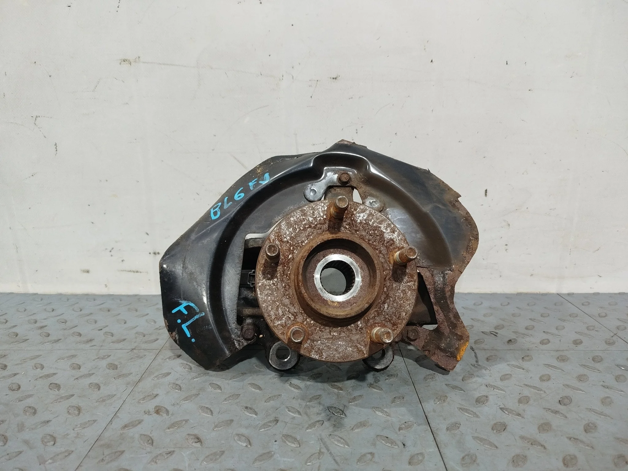 СТУПИЦА MAZDA AXELA MAZDA3 BL BL3FW BL5FP BL5FW BL6FJ BLEAP BLEAW BLEFP BLEFW BLFFP BLFFW ПЕРЕДНЯЯ ЛЕВАЯ ABS 2WD 4WD C23633060A