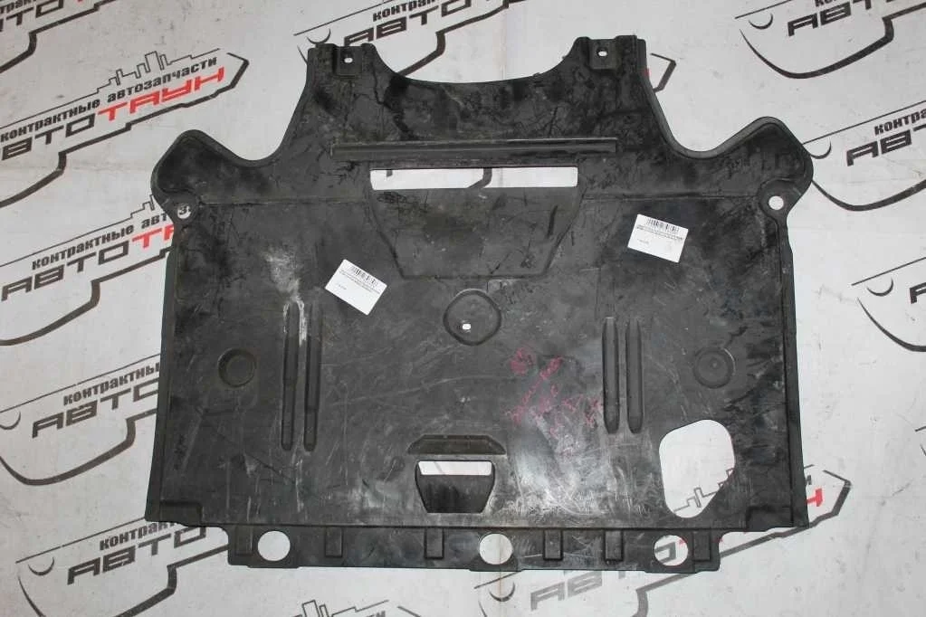ЗАЩИТА Двигатель AUDI A4 A5 Q5 S4 S5 8F7 8K2 8K5 8KH 8RB 8T3 8TA B8 ЦЕНТР 8K1863822J