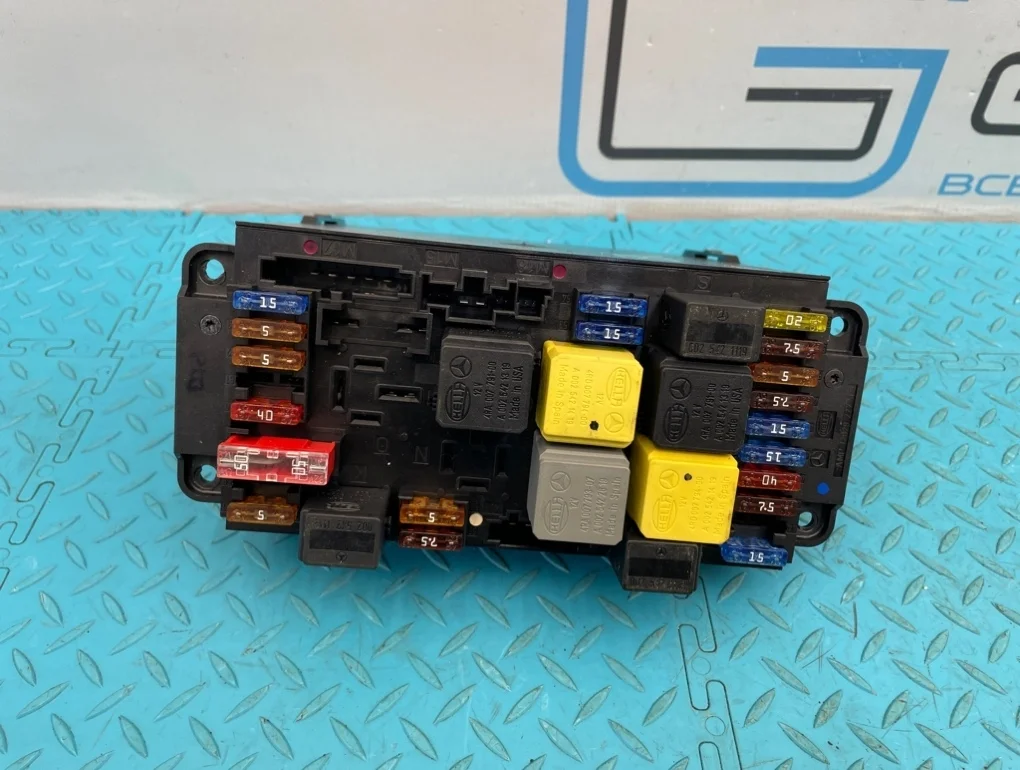 Блок SAM Mercedes-Benz C-Class 2006 A2035453501 W203 271.940 1.8